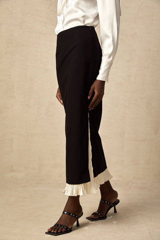 Héloïse Color-Blocked Panelled Skirt — Black & White
