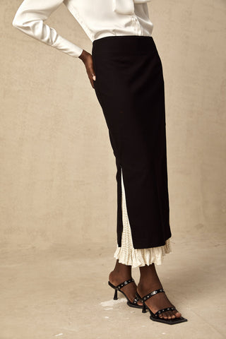 Héloïse Color-Blocked Panelled Skirt — Black & White