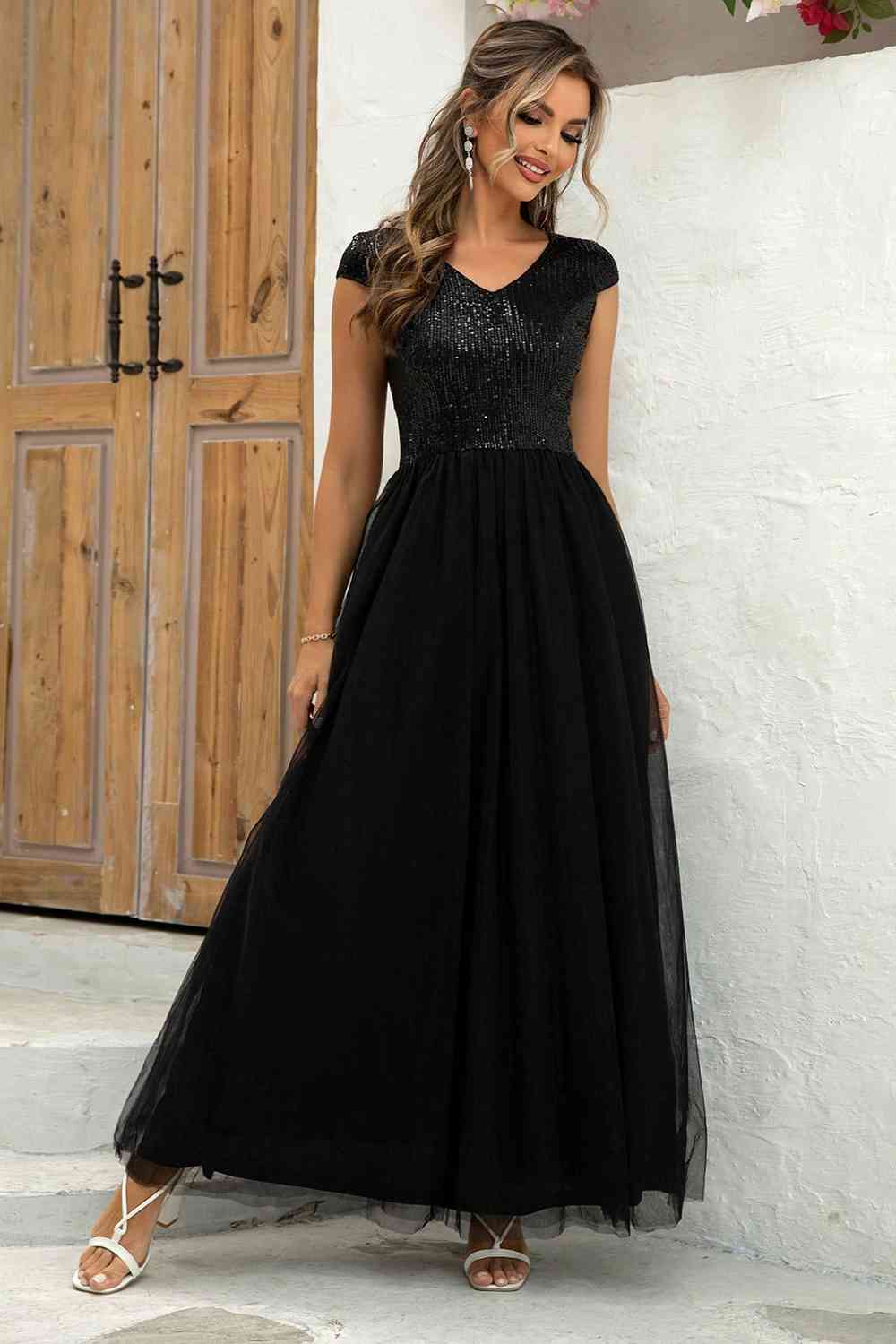 Sequin V-Neck Mesh Maxi Dress, Cuavan
