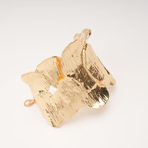 Suzette Faux Petal Bracelet, Cuavan