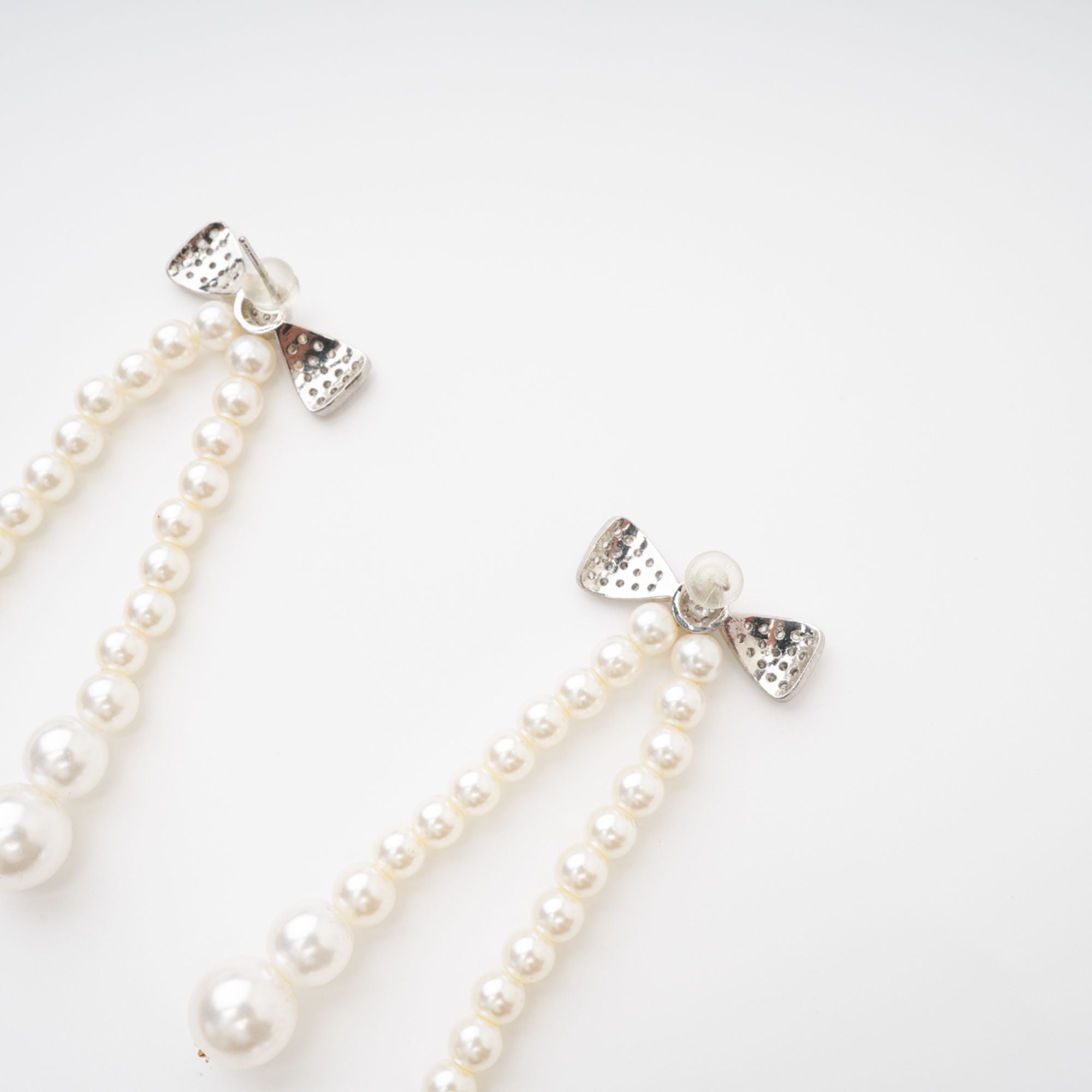 Élodie Pearl-Accented Stud Earrings, Cuavan