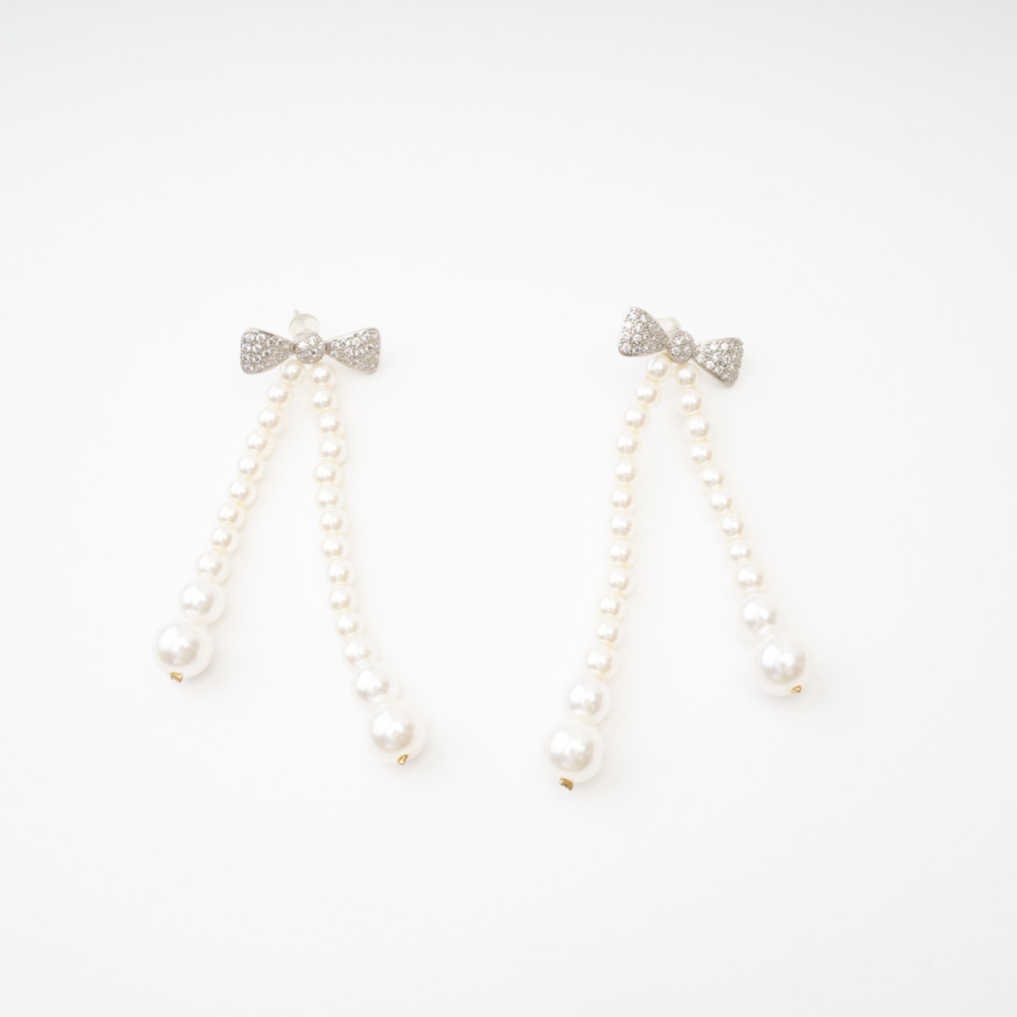 Élodie Pearl-Accented Stud Earrings, Cuavan