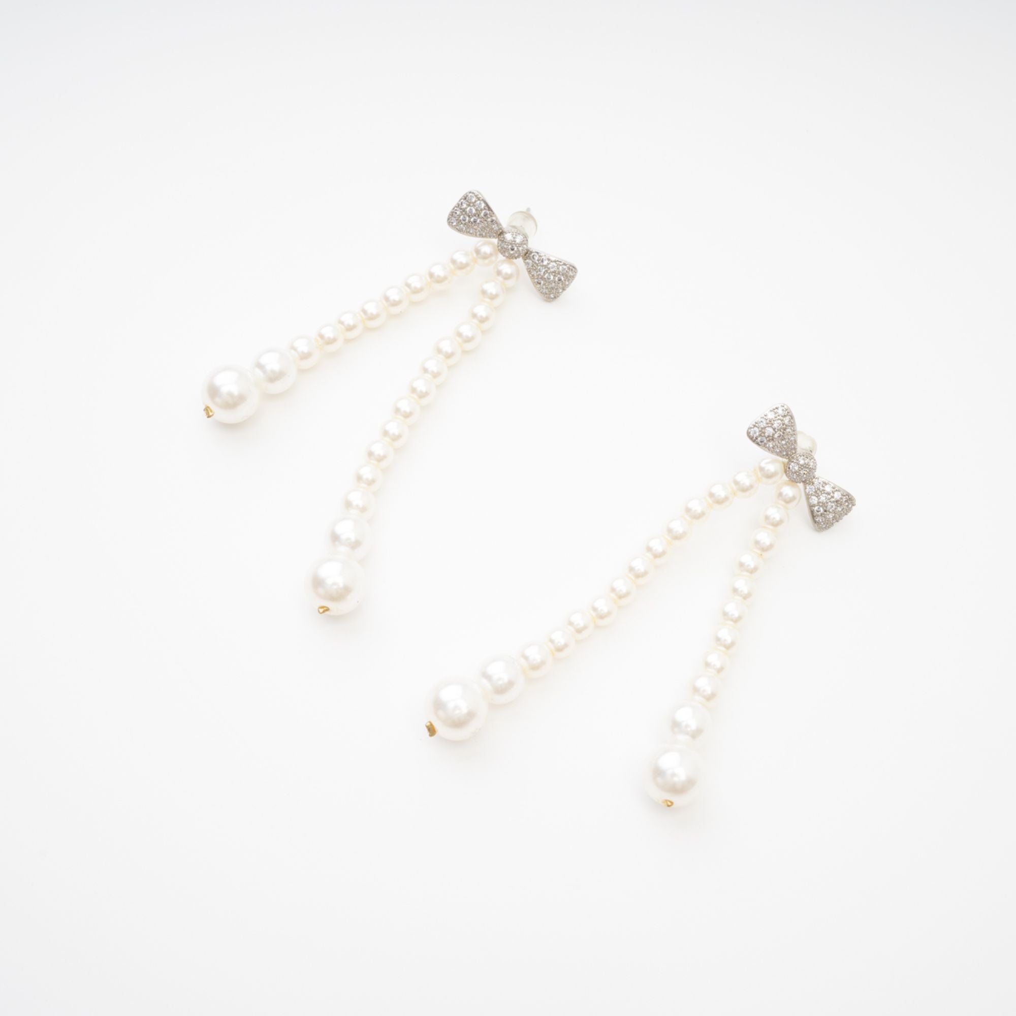 Élodie Pearl-Accented Stud Earrings, Cuavan