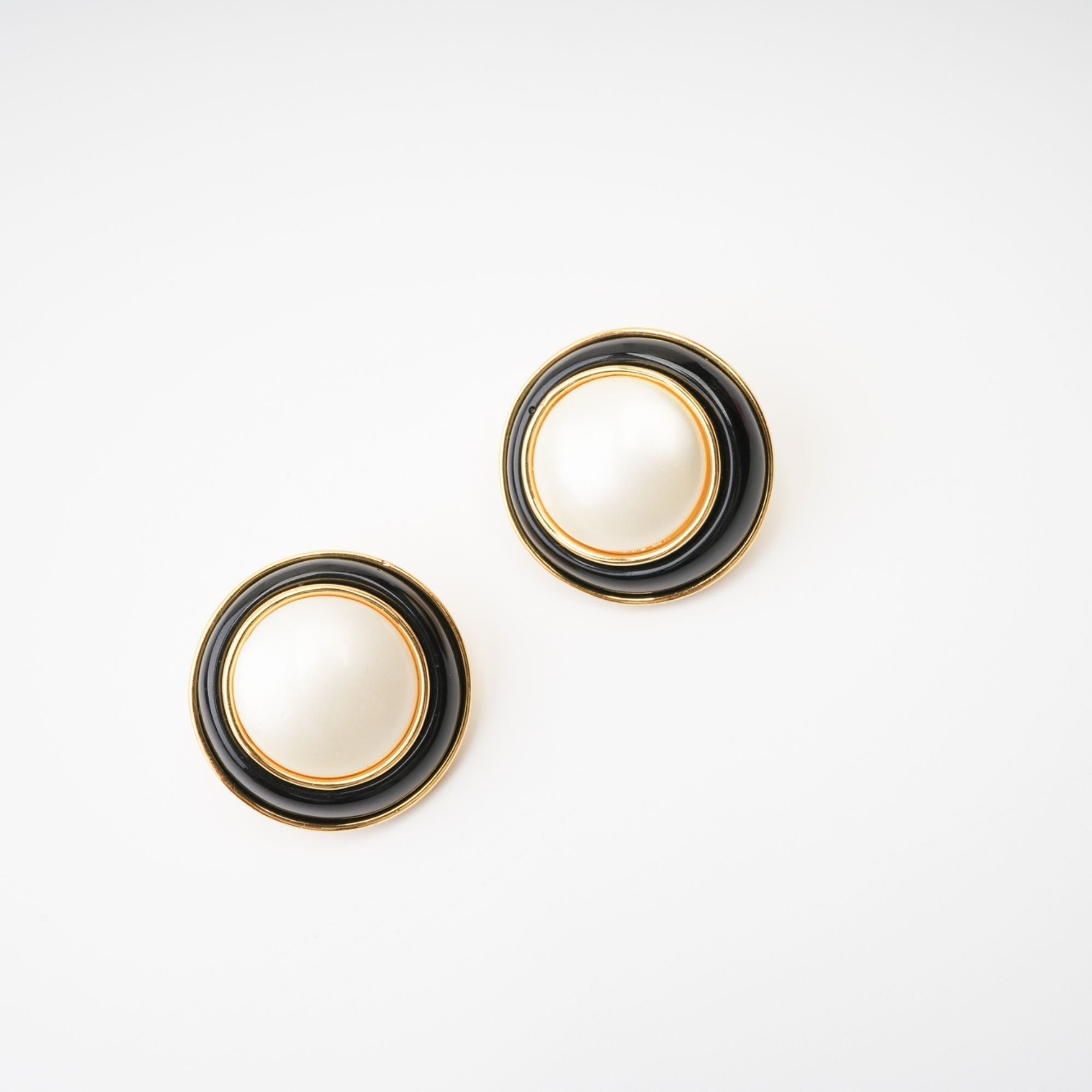 Violette Circular Earrings, Cuavan