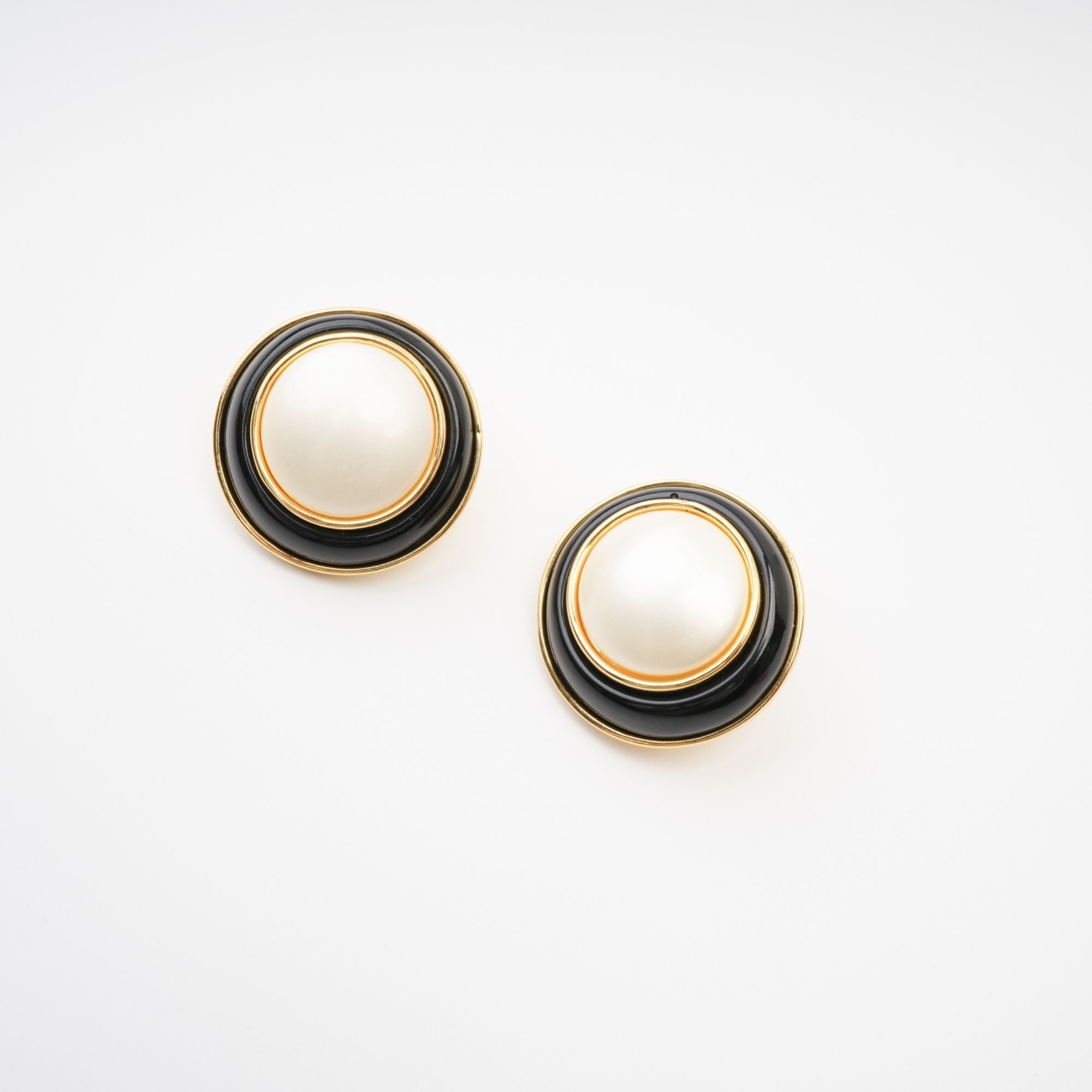 Violette Circular Earrings, Cuavan